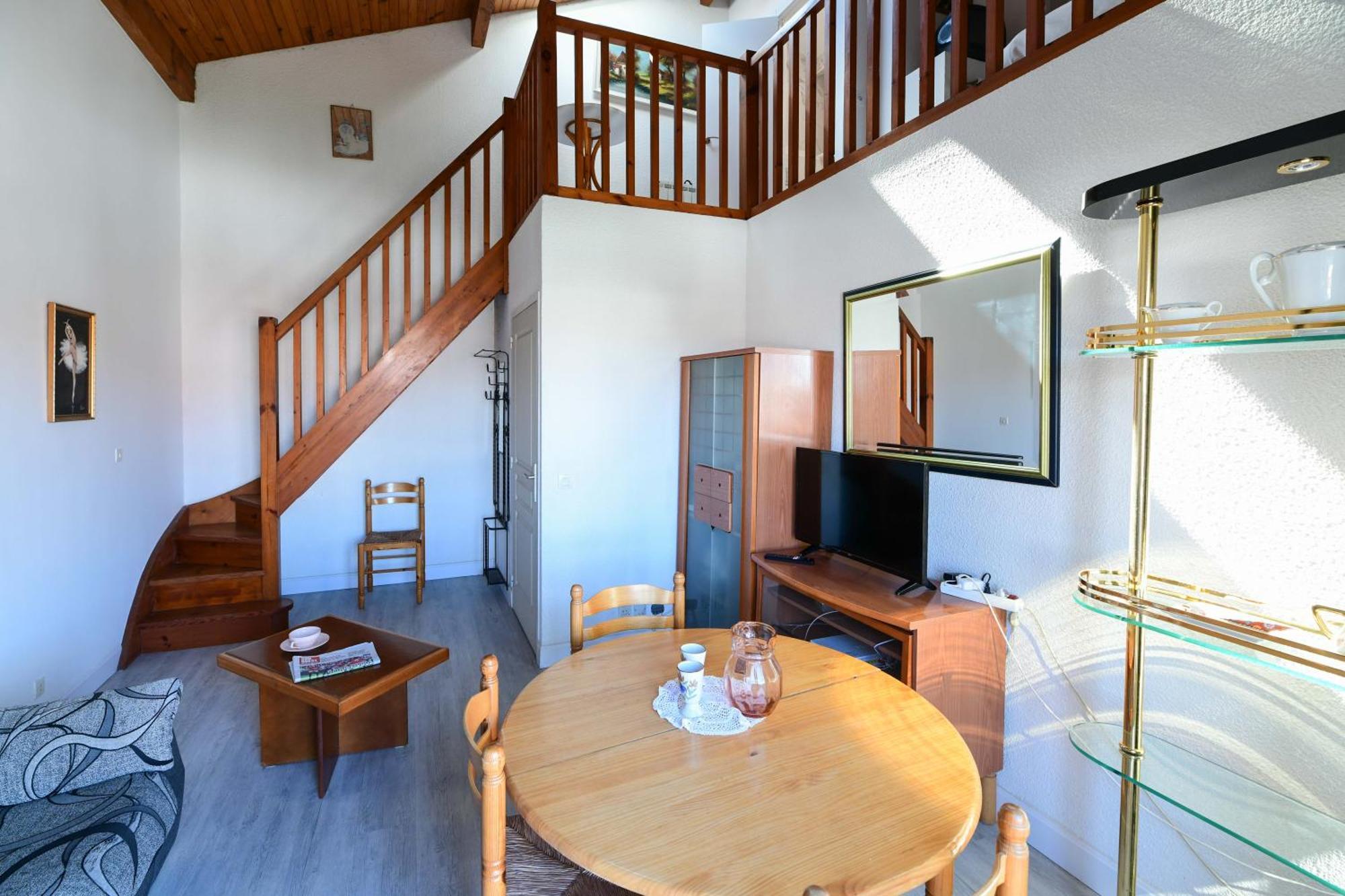 Logis Hotel & Restaurant Bergeret Sport Hendaye Exterior photo